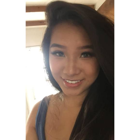 Meet your Posher, Michelle - Picture 1 of 1